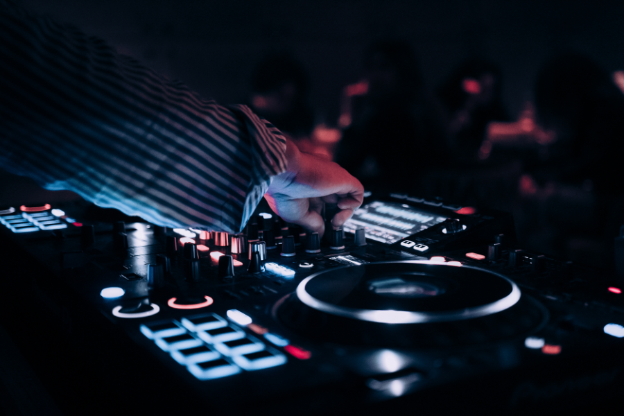 Best Clubs for Techno and House Music Lovers in Tbilisi 